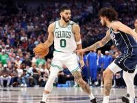 LOL-包含刚性防守压制对手，蓝月亮球队实现绝地逆袭的词条