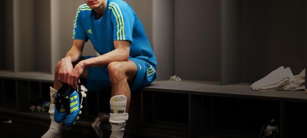 IM电竞官网-布克惊艳四座导演进攻风暴，凯尔特人团队轻取国王显冠军相