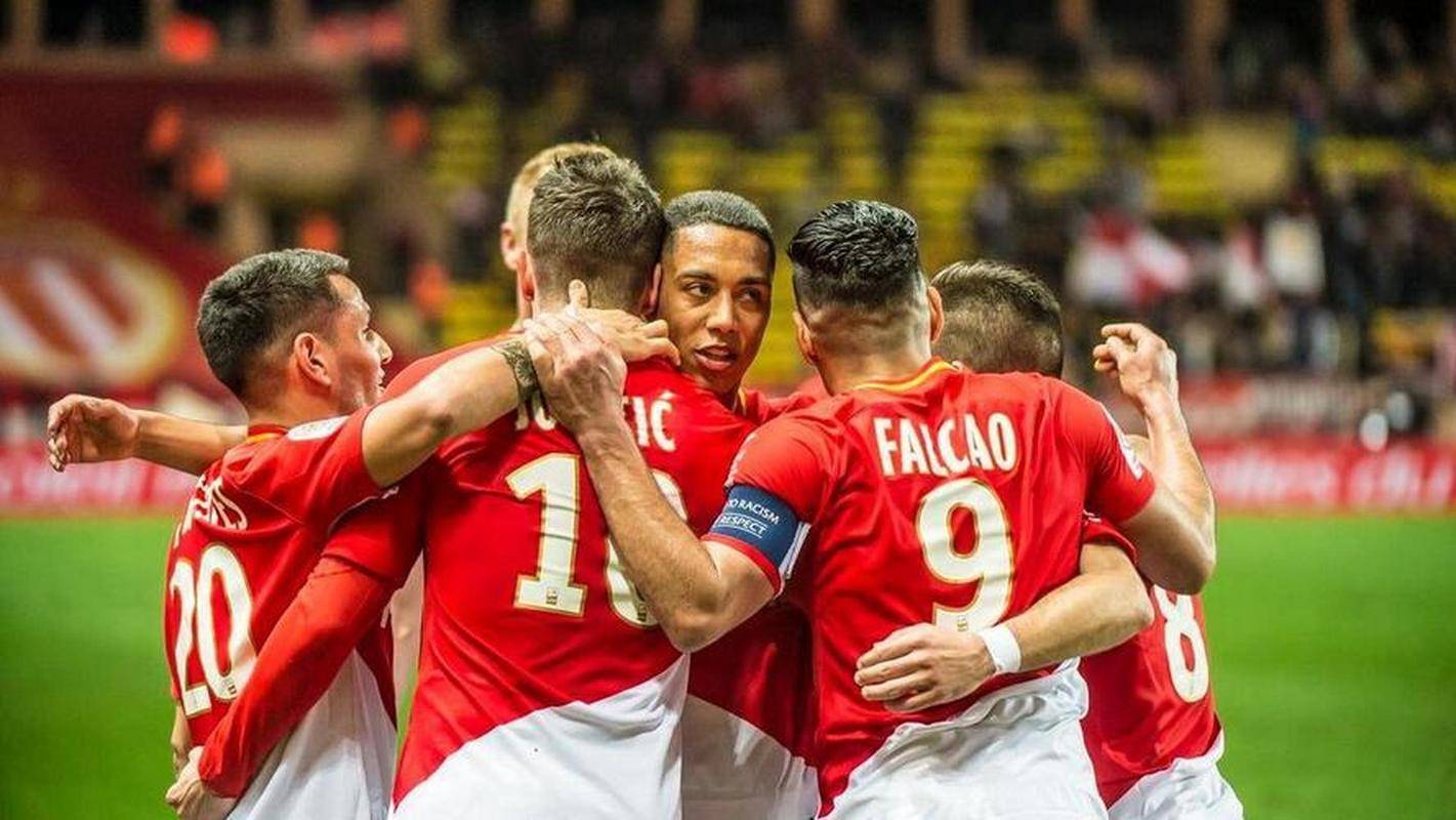 关于实力均衡比赛精彩，法甲联赛球场交锋激动人心的信息