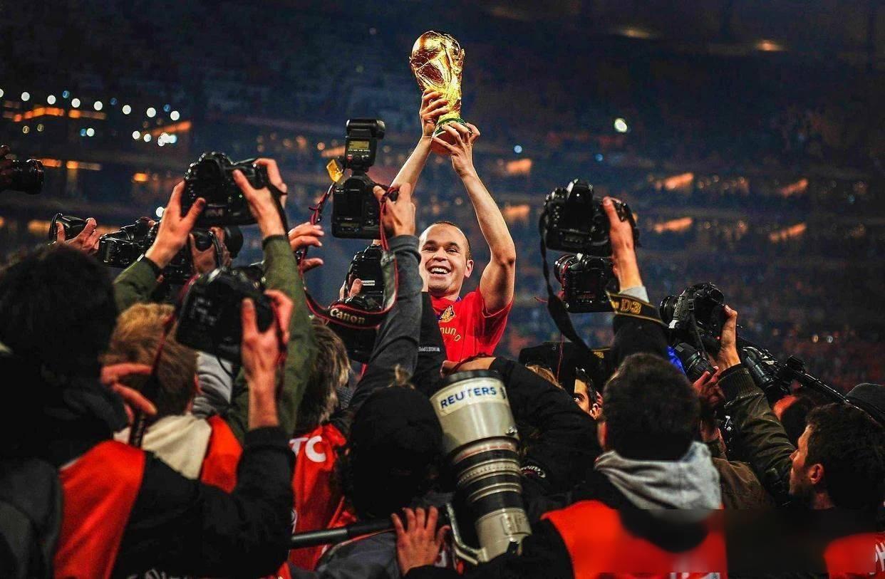 关于精英汇聚！两支豪门球队将在球场上角逐的信息