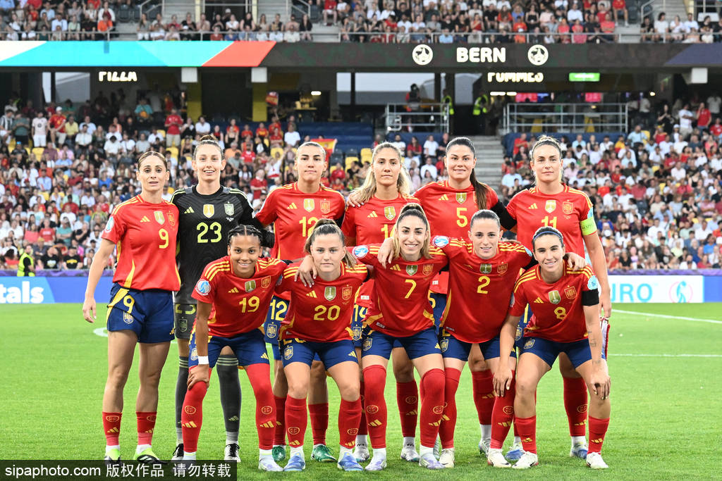 女足比赛一触即发,球队实力称霸的简单介绍 女足比赛一触即发,球队实力称霸的简单介绍