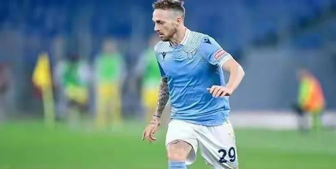 弗莱堡队员因伤缺席下一场关键比赛的简单介绍