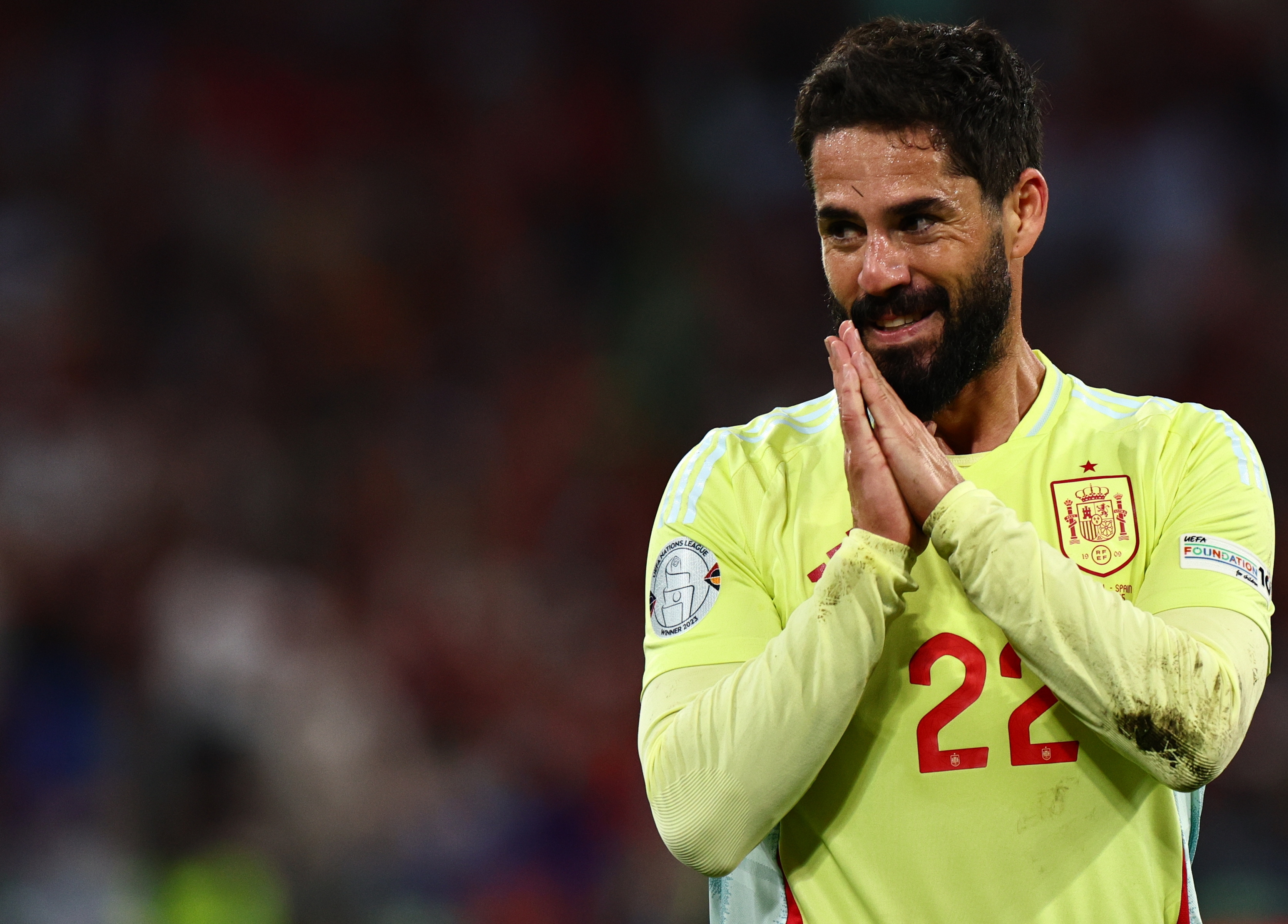 包含葡萄牙队士气高涨，豪取国际比赛连胜的词条