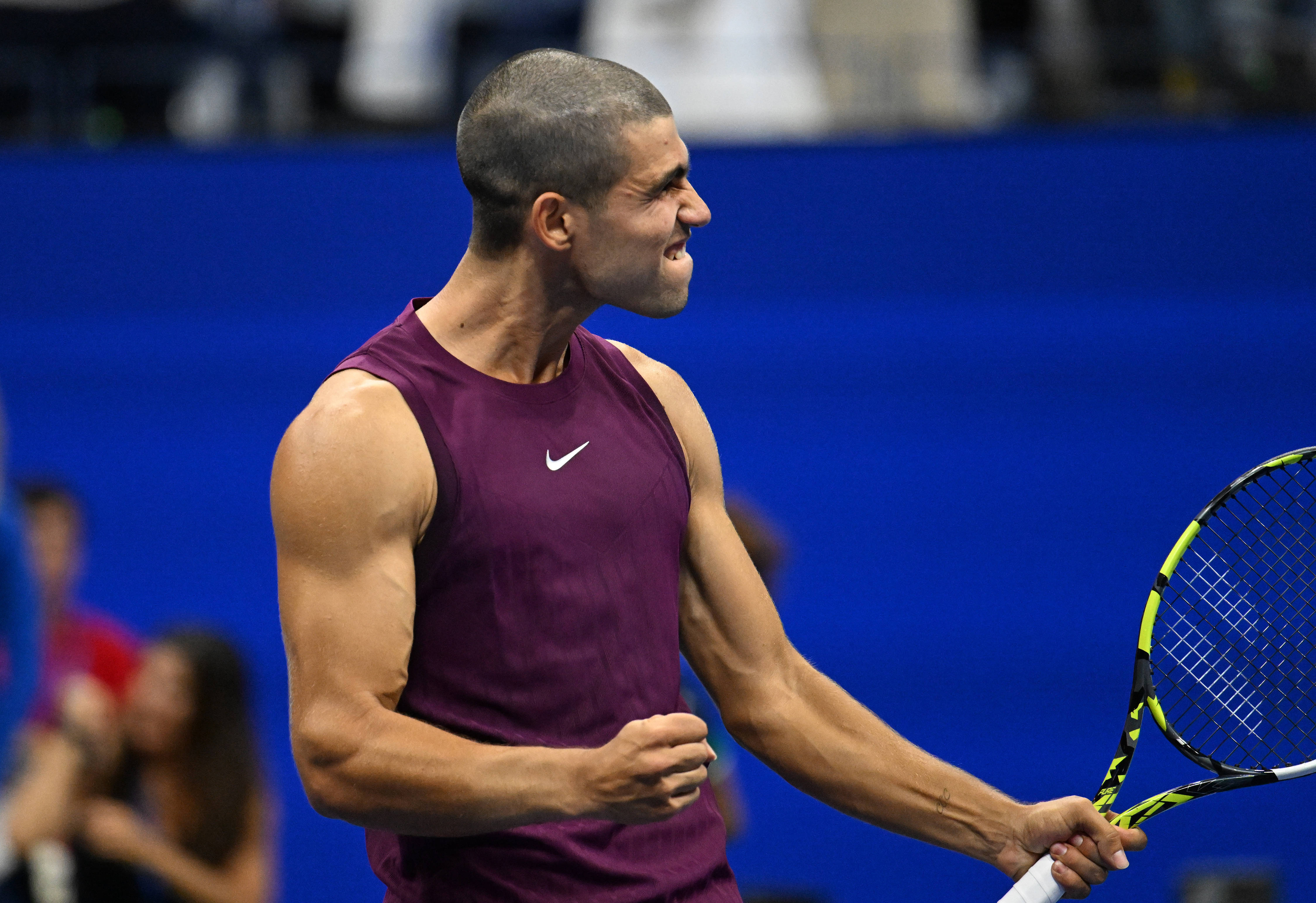 关于美国网球队翻盘英国网球队，阿尔卡拉斯绝境逆转的信息