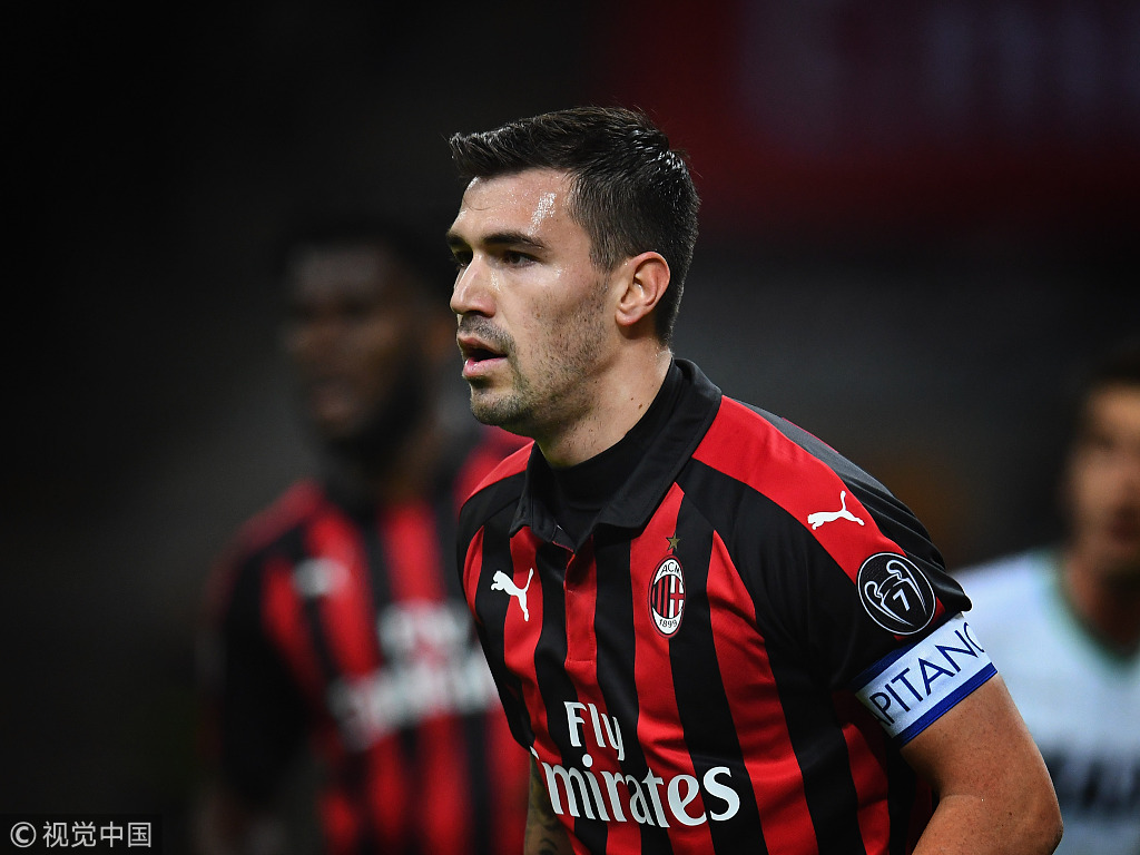 后卫罗马尼奥表现稳定，球队防线强化