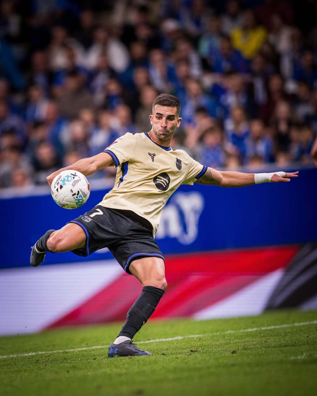 巴萨客场击败对手，继续保持不败