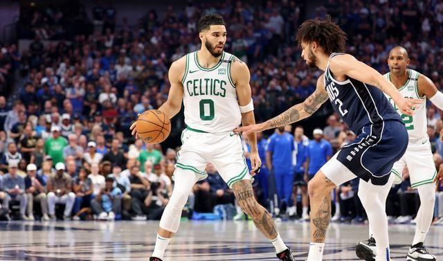 包含刚性防守压制对手,蓝月亮球队实现绝地逆袭的词条 包含刚性防守压制对手,蓝月亮球队实现绝地逆袭的词条