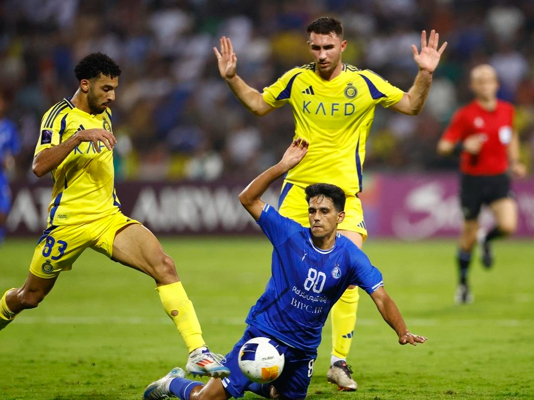 包含瓦拉度利主场击败对手，豪取胜利的词条