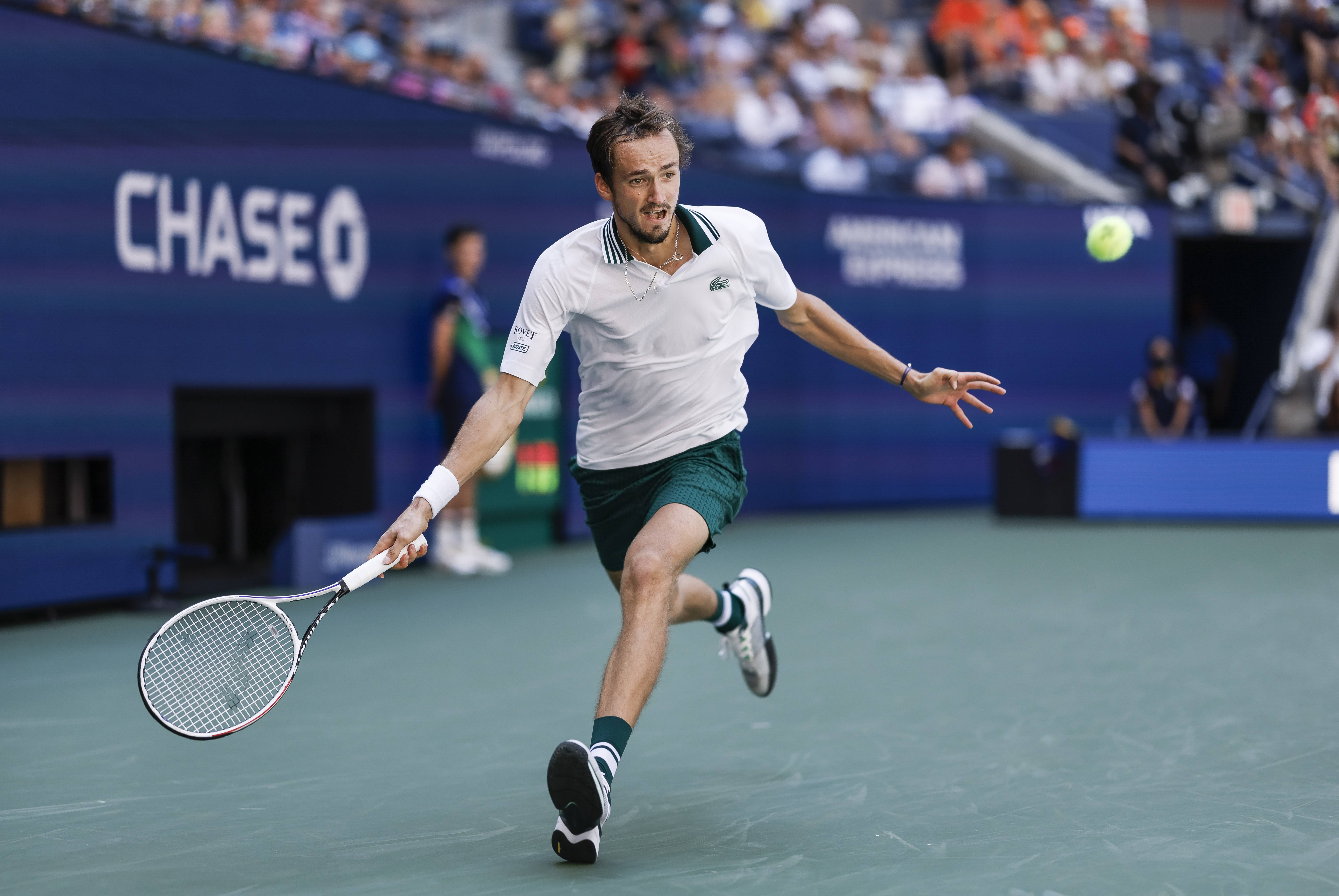 世界网球队翻盘美国网球队，梅德韦杰夫惊艳世界的简单介绍