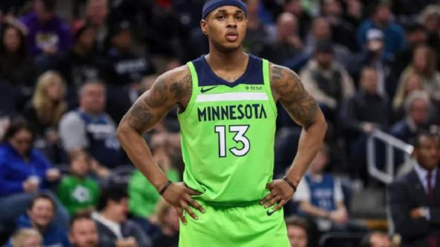 国王力克广州队，乔治刷新纪录