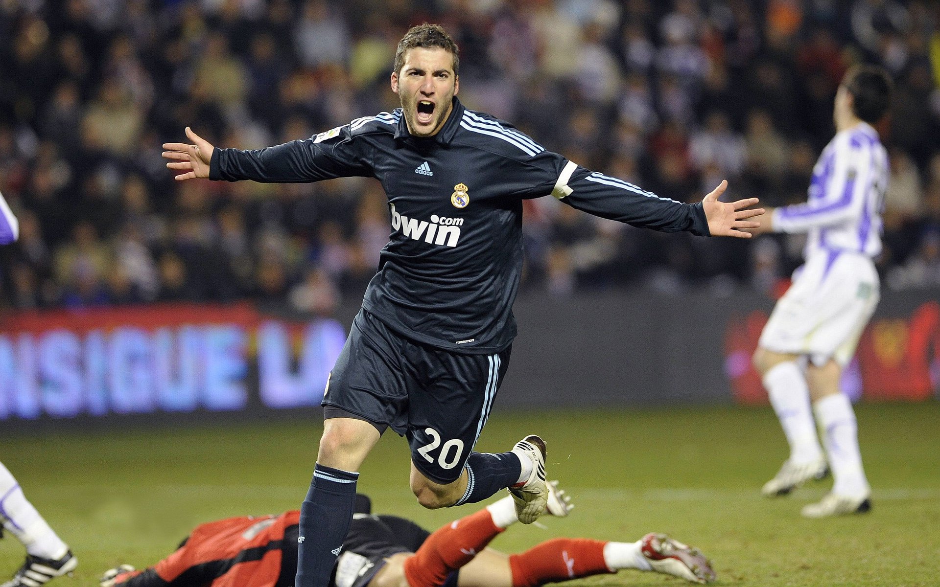 意甲焦点战之夜，凯塞多，那个统治全场的沉默指挥官